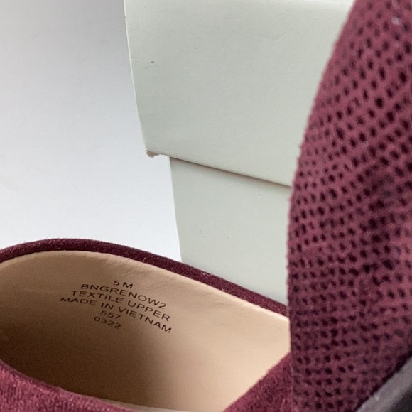 Brand: Bandolino
Bandolino Women's Grenow Pump - Picture 11 of 11